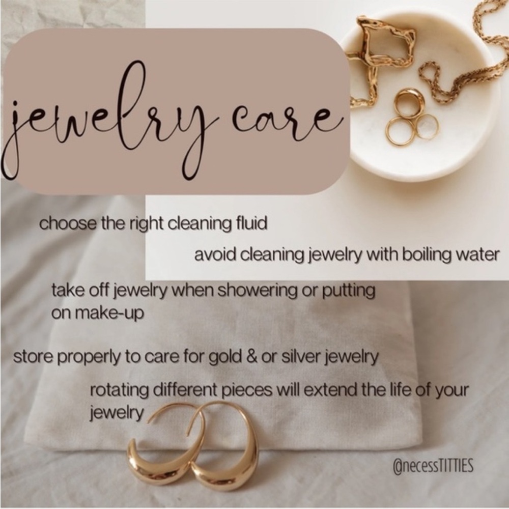 n e w | 14k gold croissant dome ring - Picture 4 of 5